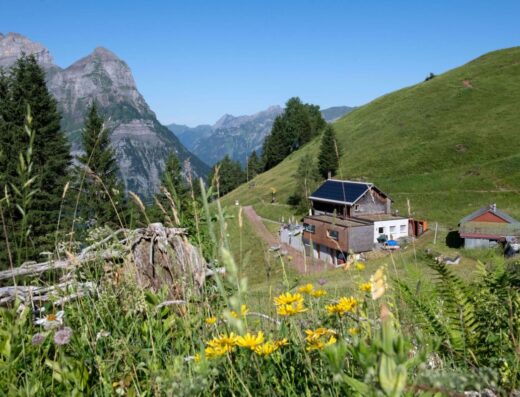 Äugstenhütte – Das Juwel hoch über Ennenda